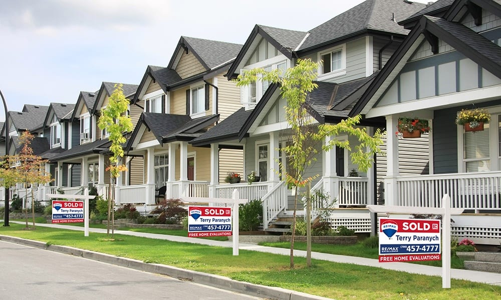 3 Key Benefits of Selling Your Home in a Buyer’s Market Main Image