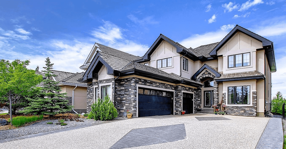 The Benefits of Choosing a Luxury Home in Edmonton Featured Image